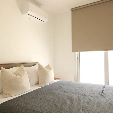 Phaedrus Living Coral Tranquility * Larnaca